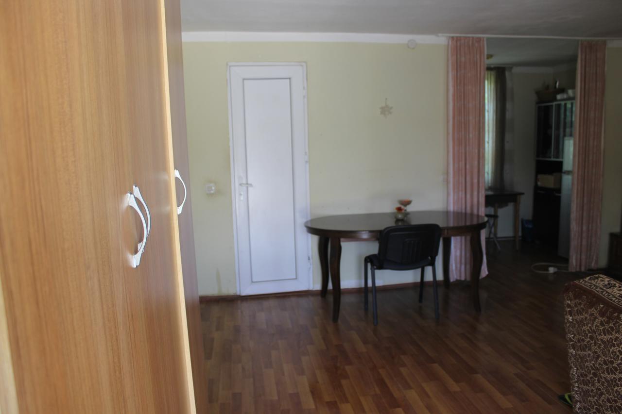 Apartamento Nunuka House Tserovani Exterior foto